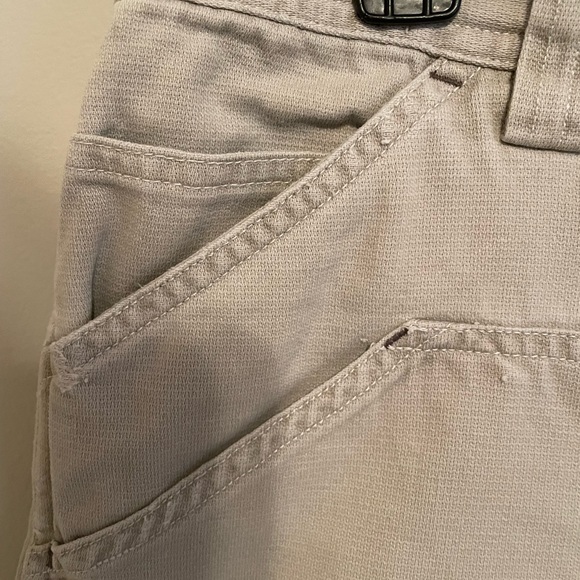American Eagle outfitters double pocket khaki cargo shorts - Picture 3 of 6